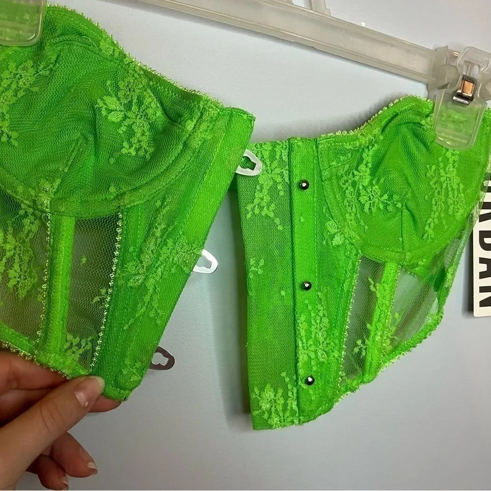 Urban Outfitters Out From Under Firecracker Green Lace Cropped Corset Top S NWT